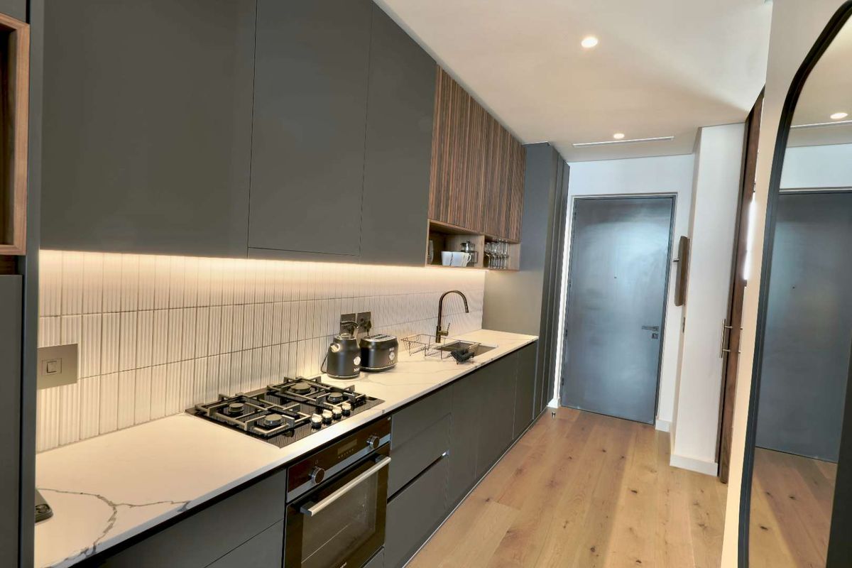 Brand New Luxury One-Bedroom Apartment | V&A Waterfront | Cape Town - Photo 4