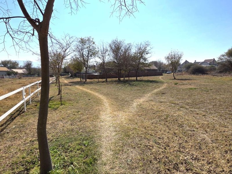 1319Sqm Vacant Land in Landsmeer Estate - Photo 9