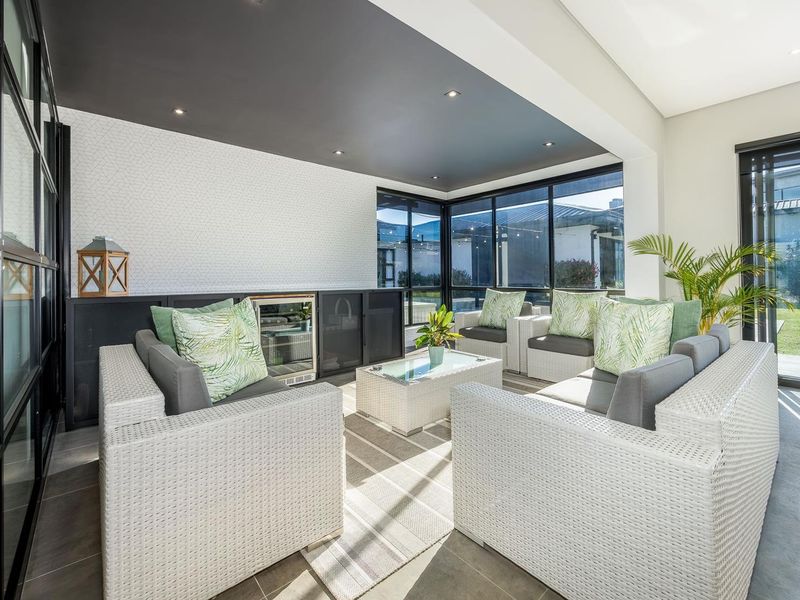 Sophisticated Estate Living with Smart Technology & Energy Independence - Photo 9