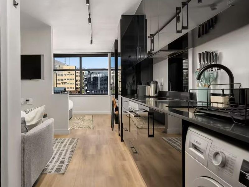 Beautiful Apartment with Breathtaking views - Photo 6