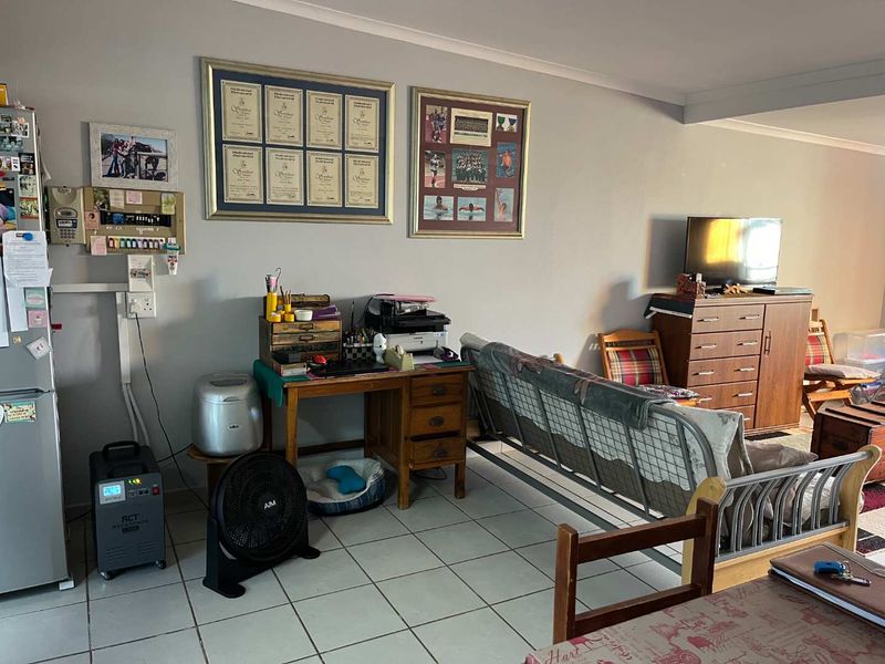 Lovely Renovated Flat – Perfect Investment Opportunity - Photo 7