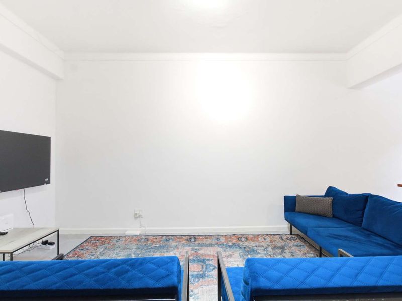 Perfectly positioned to walk on the mountain or doddle down to the Main Rd and beach attractions. - Photo 8