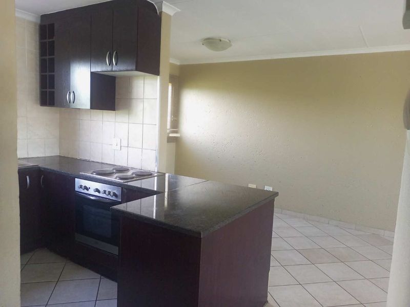 Stunning 2 bedroom 2 bathroom apartment is now for sale in Theresapark. - Photo 5