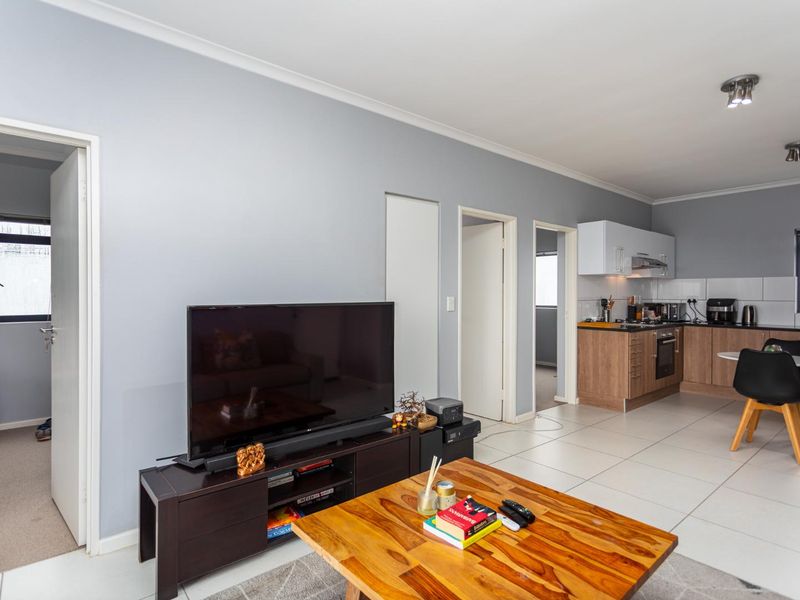 Blissful 2 Bedroom Apartment For Sale In Burgundy Estate - Photo 4