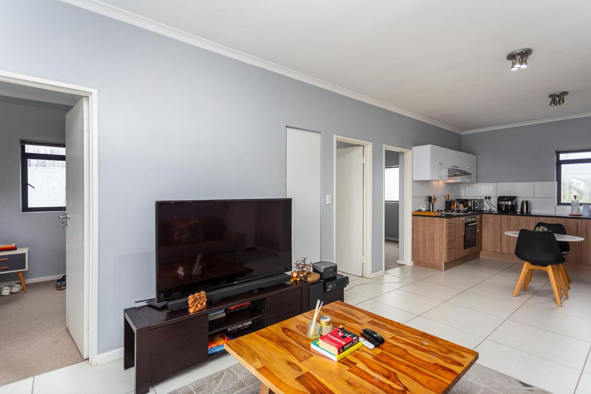 Blissful 2 Bedroom Apartment For Sale In Burgundy Estate - Photo 4