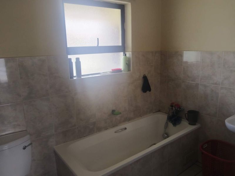 Apartment For Sale in Parkrand, Boksburg - Photo 10
