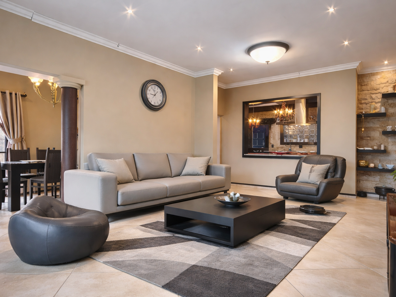 Exceptional Double Storey Home with Premium Entertainment Living in Glen Marais - Photo 4