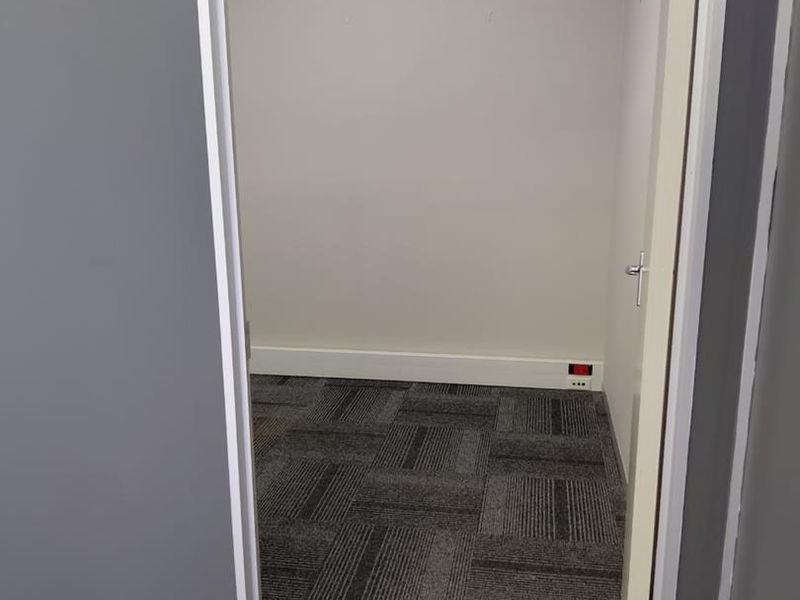 COMMERCIAL PROPERTY TO RENT IN HOWICK NORTH - Photo 8