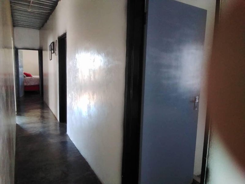 FARM FOR SALE IIKARAS REGION, Keetmanshoop - Photo 2