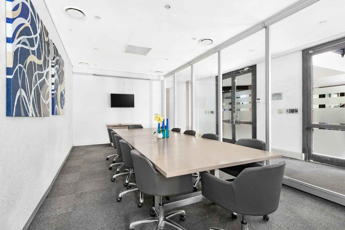 Find office space in Regus West Rand – Constantia Kloof for 5 persons with everything taken care of - Photo 5