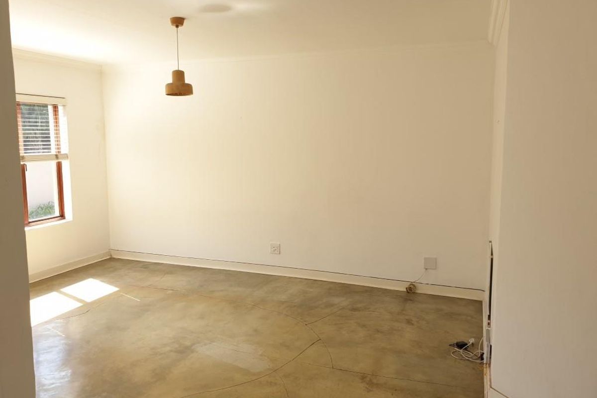 1 BEDROOM APARTMENT FOR SALE IN ELTON HILL - Photo 2