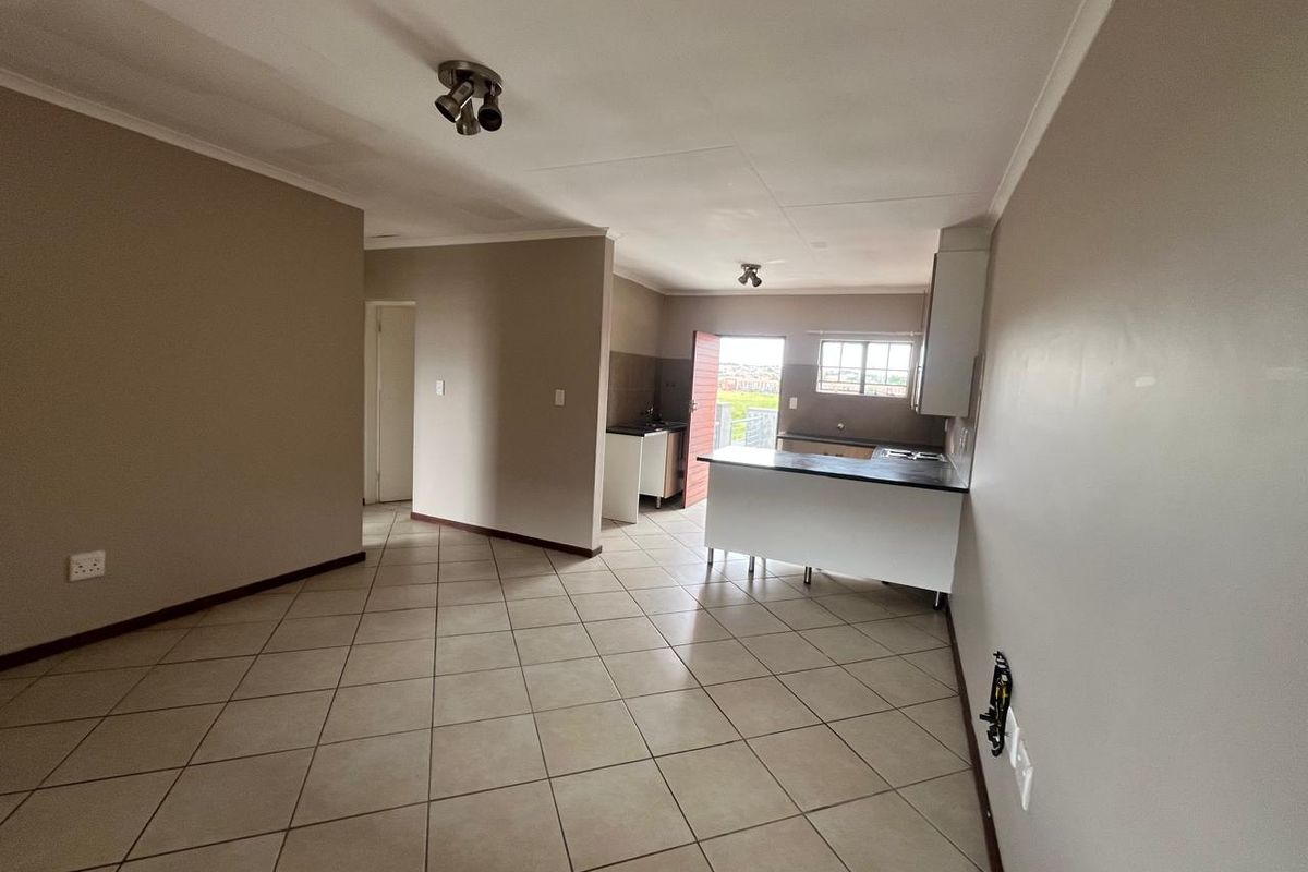 Experience the Perfect Blend of Comfort and Security in Sagewood - Photo 3