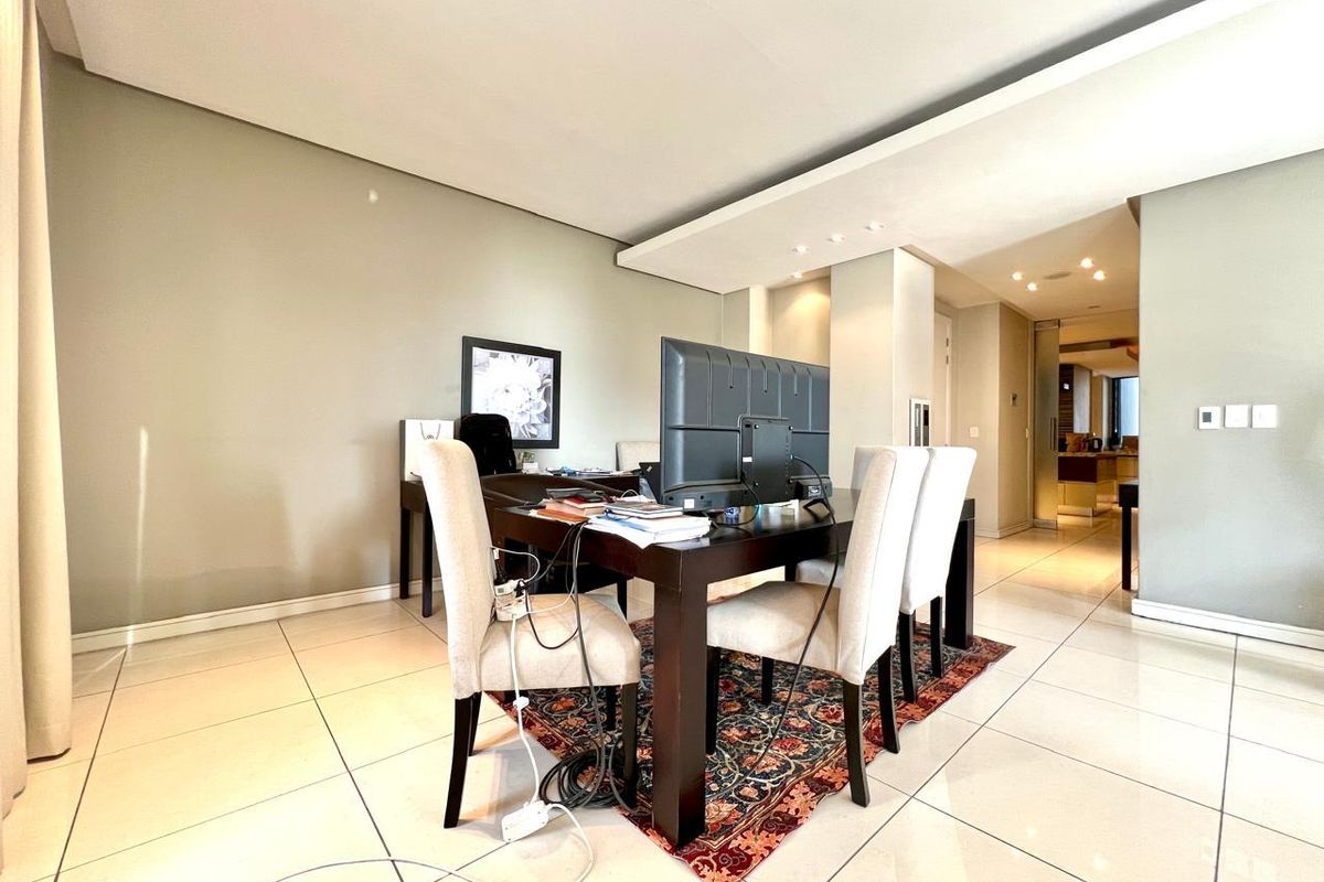 LUXURIOUS TWO BED APARTMENT IN THE EXCLUSIVE THE REGENT FOR RENTAL - Photo 3