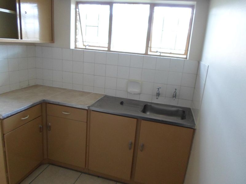 1.5 BEDROOM FLAT TO RENT IN GEZINA - Photo 5
