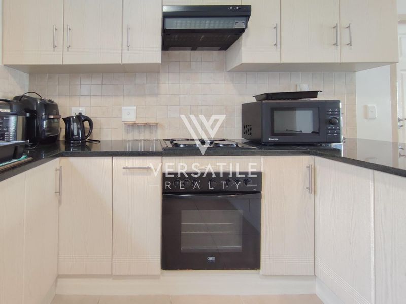 Furnished Townhouse To Let - Photo 9