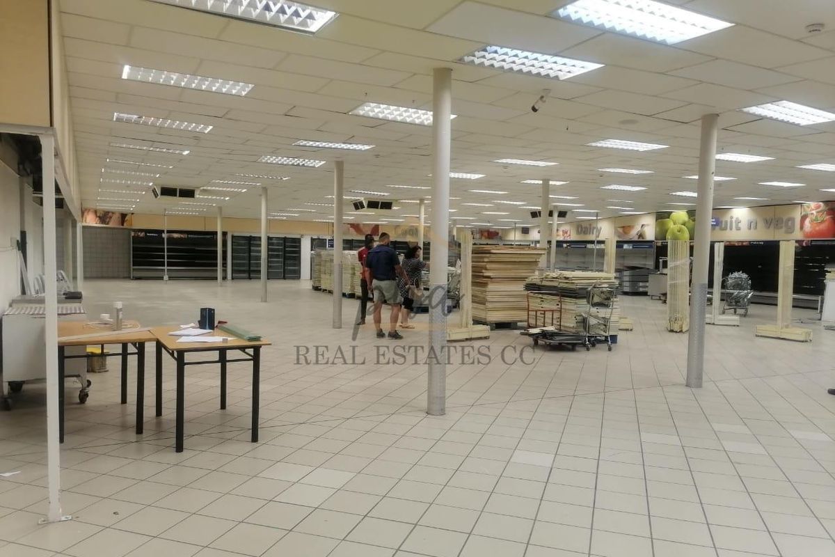 Opportunity Awaits, Perfect for a Retail Store, Commercial Building in Keetmanshoop for sale for N$15 600 000.00 - Photo 5