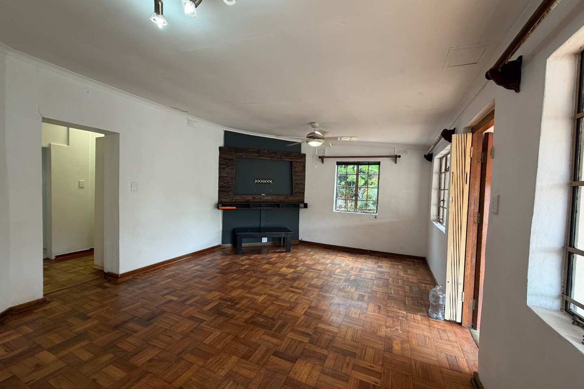 Hendra - Cozy 2 Bedroom Home  , newly renovated bathroom and Pet Friendly - Photo 2