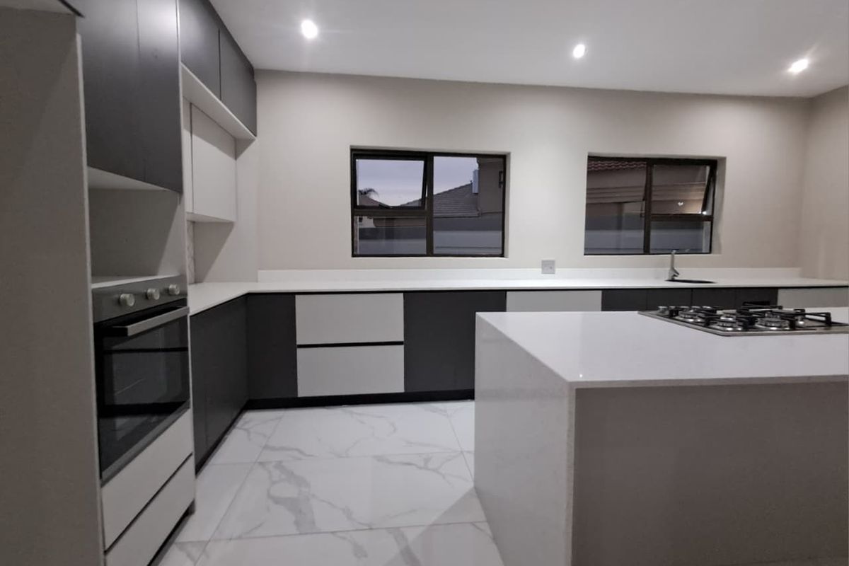 Modern Home for Sale in Liefde en Vrede - Photo 5