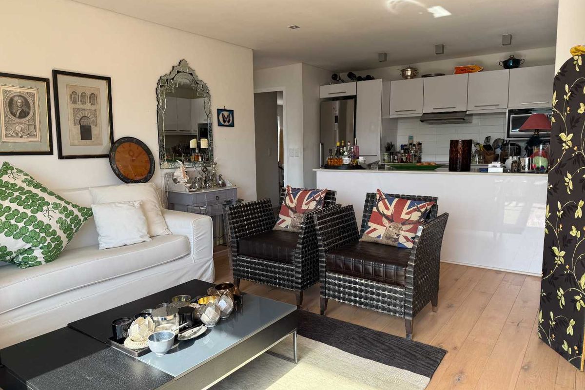 Secure, Sunny Apartment - Fully Furnished - Photo 5