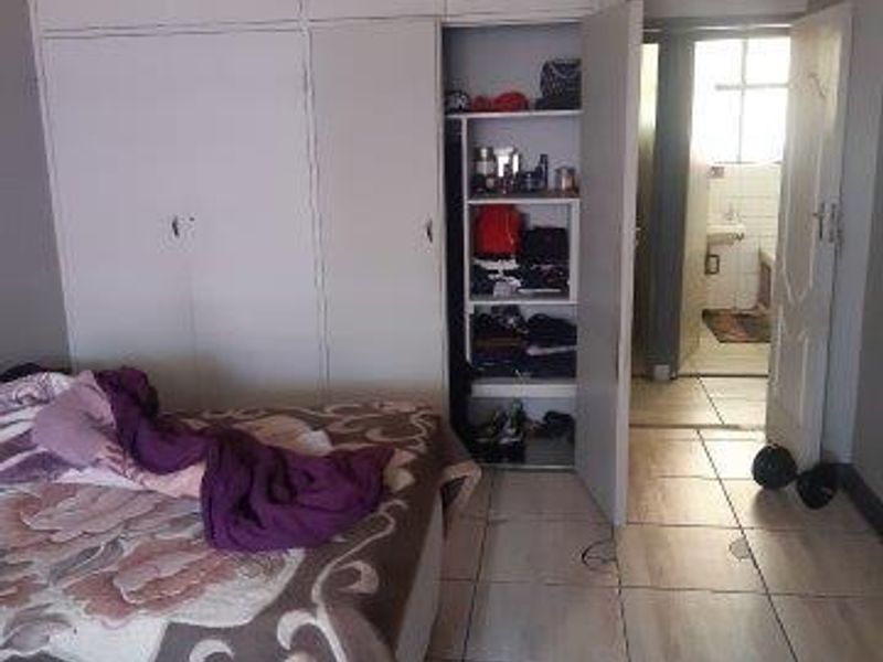 Perfectly Located Investors Dream !!! - Photo 9