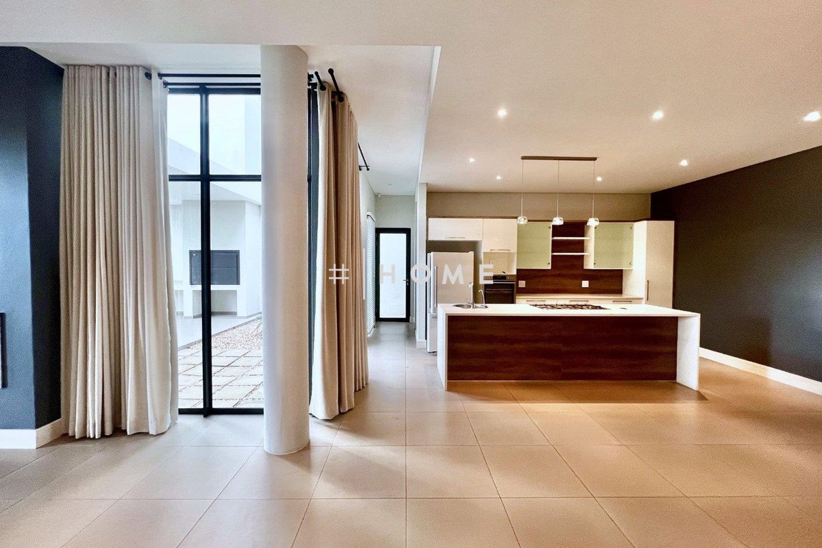 Exquisite townhouse for sale - Photo 2