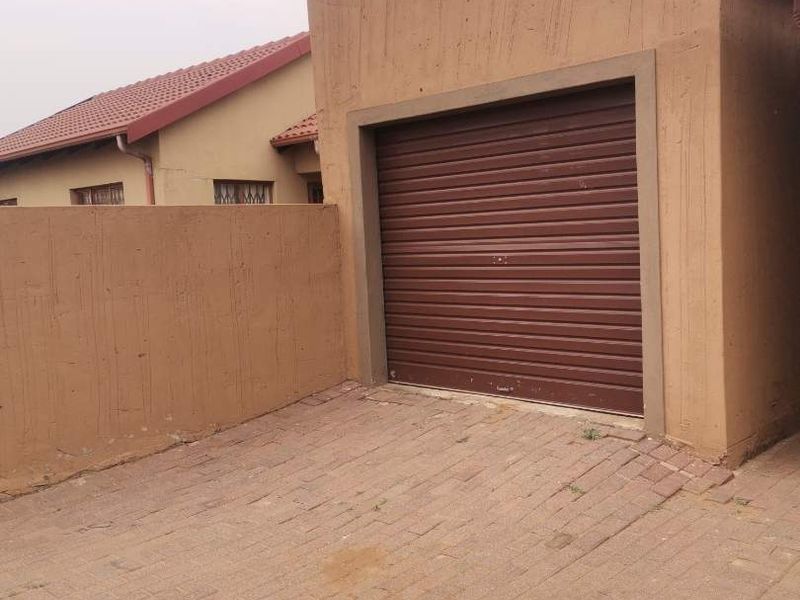 3 Bedroom House For Sale in Vanderbijlpark CE 7 - Photo 9