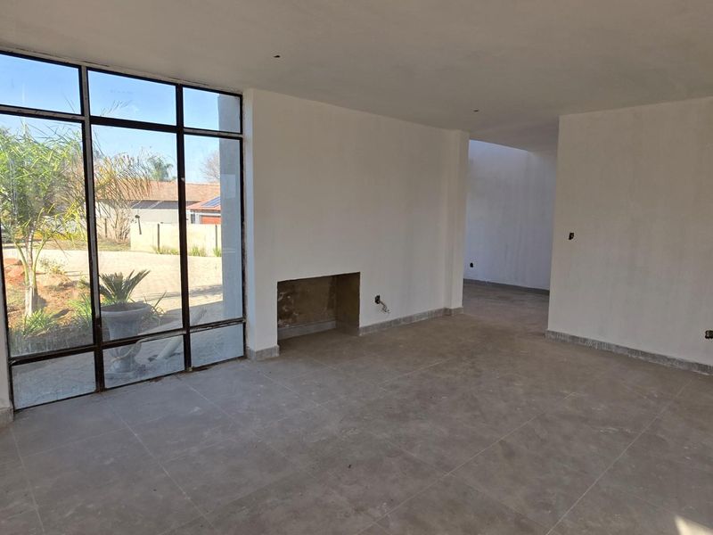 3 Bedroom Family Home To Complete in Birdwood - Photo 5
