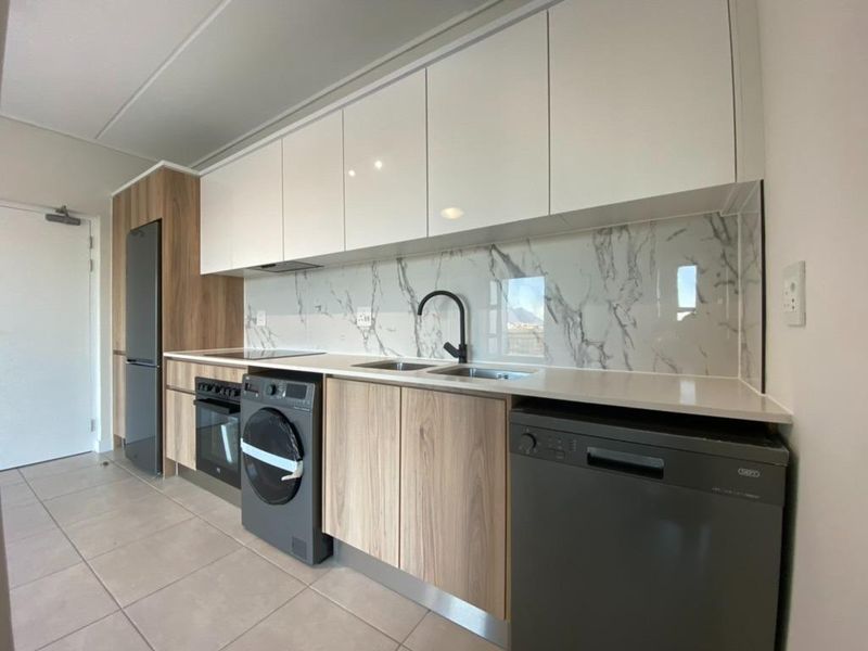1 Bedroom Apartment in Sandown - Photo 5