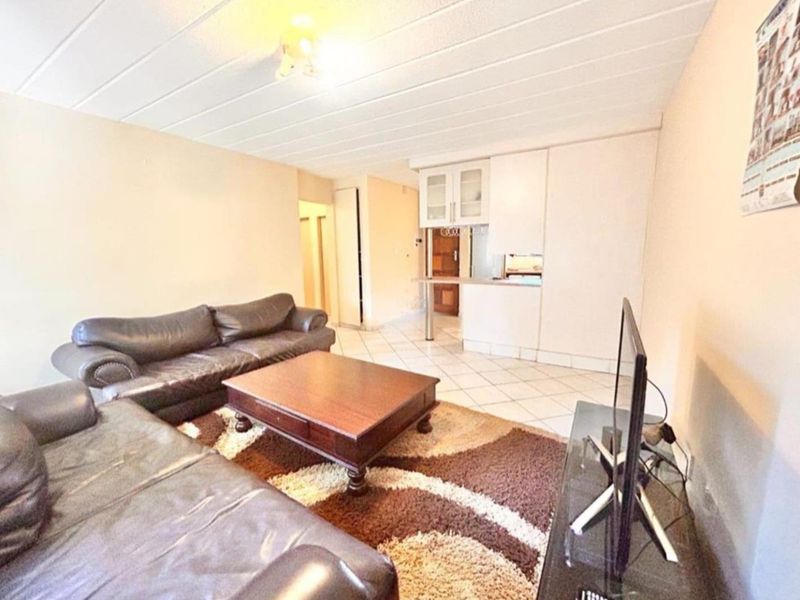 Charming 3 bedrooms ground floor apartment for sale in Centurion - Photo 5