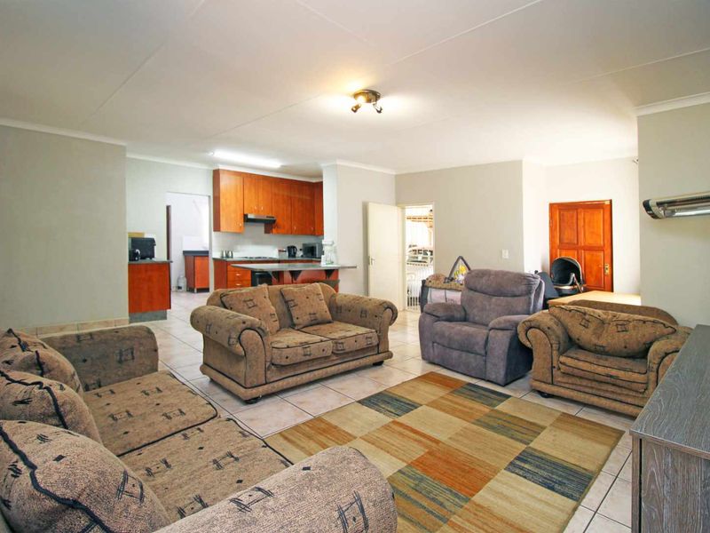 Secure, Spacious & Family-Ready – Your Forever Home Awaits! - Photo 5