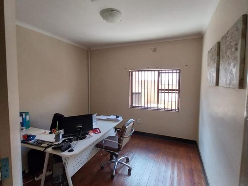 Office to rent Windhoek West - Photo 7
