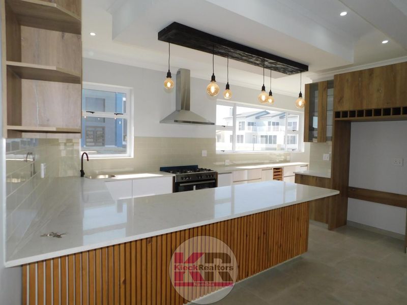 Sleek modern - Photo 4