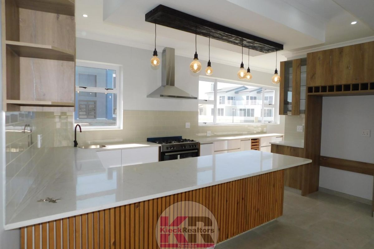 Sleek modern - Photo 4