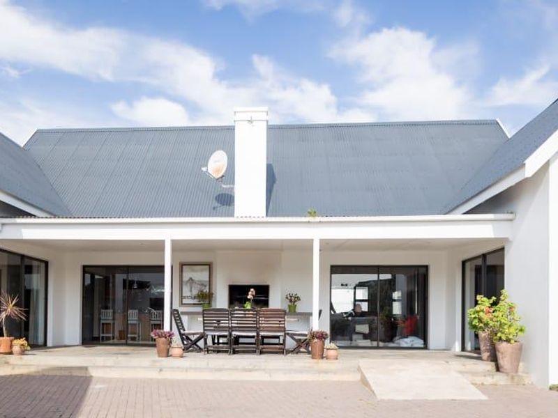 Luxury Golf Estate Investment opportunity! - Photo 2