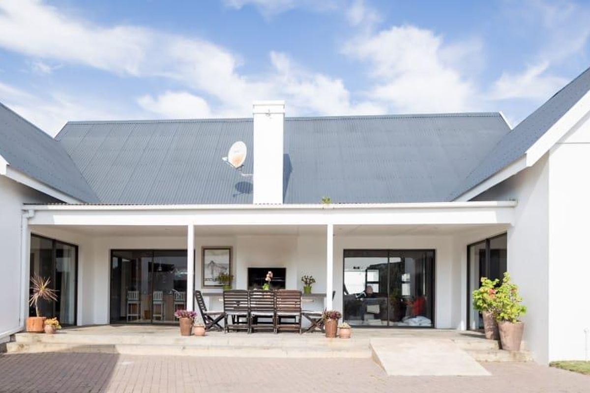 Luxury Golf Estate Investment opportunity! - Photo 2