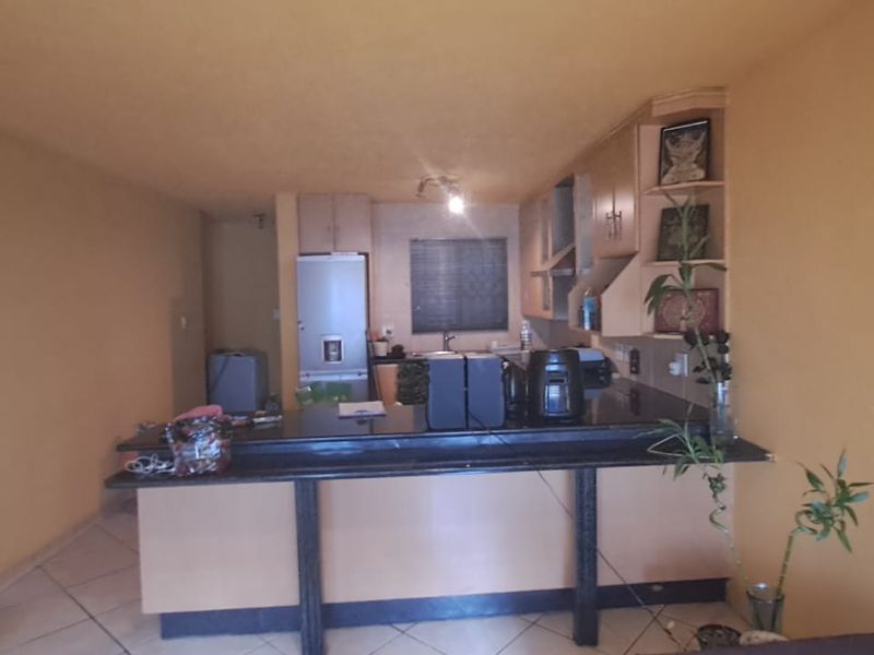 Charming 2-Bed Townhouse in Mulbarton Awaits You!" - Photo 7