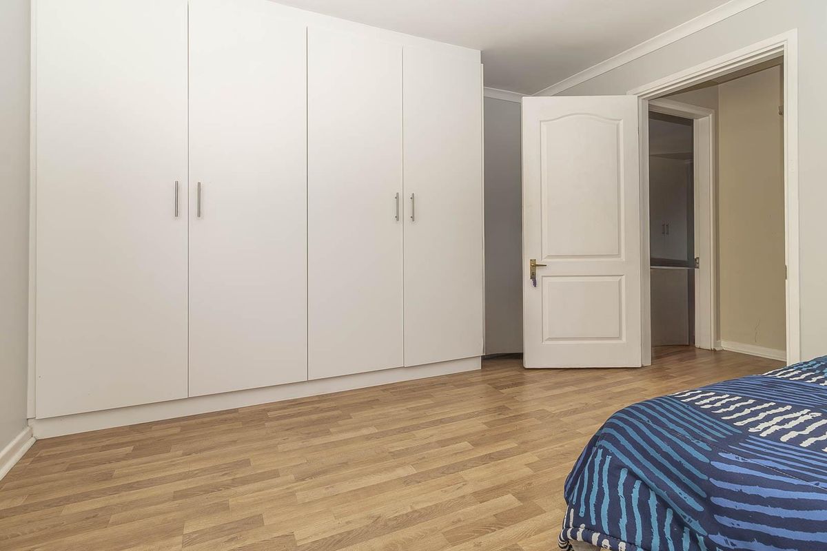 Bridgewater Estate – Contemporary Townhouse Living with Style & Comfort - Photo 4