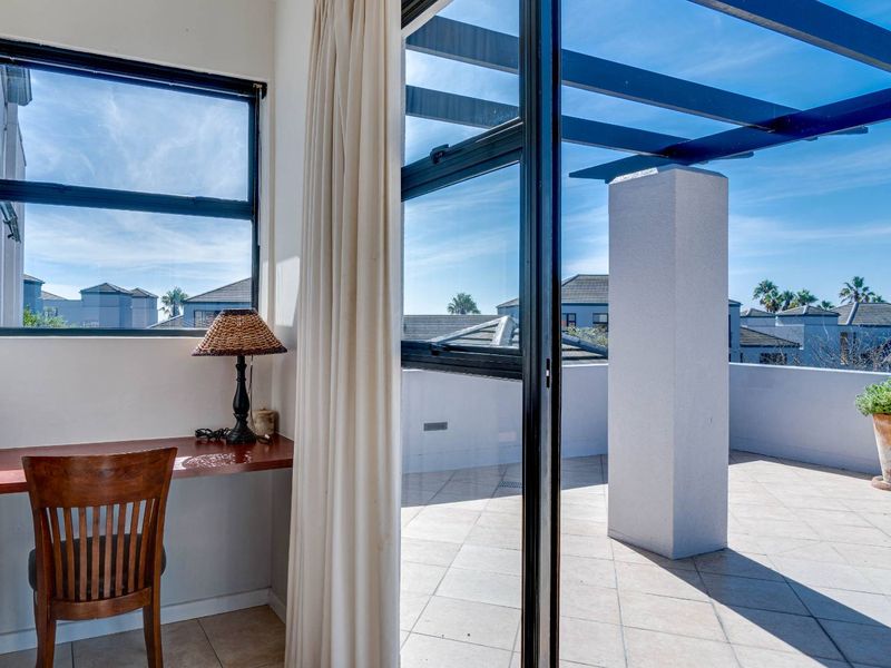 Penthouse Vibes - Photo 6