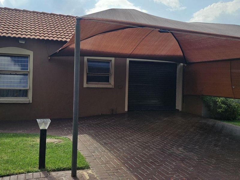 Stunning house to rent at Canal Village - Photo 5