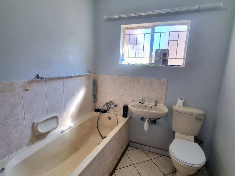 KHOMASDAL 2 BEDROOM TOWNHOUSE FOR SALE - Photo 10