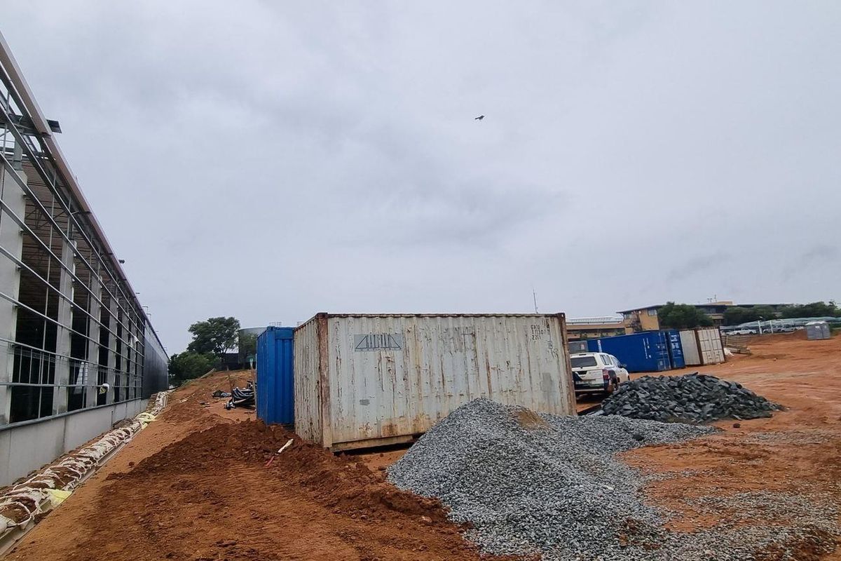 12 983m2 Louwlardia Warehouse To Let - Photo 3