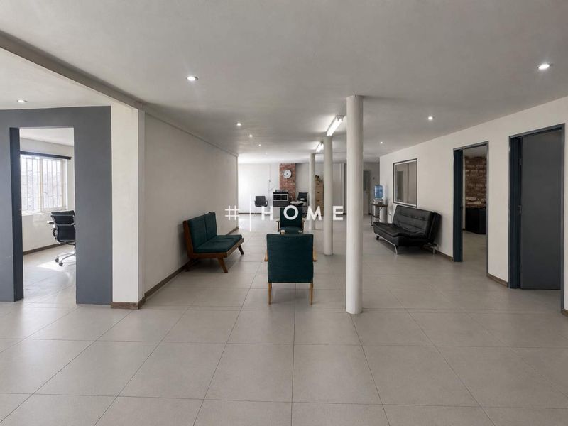 Commercial Property in Southern Industrial Area - Photo 10