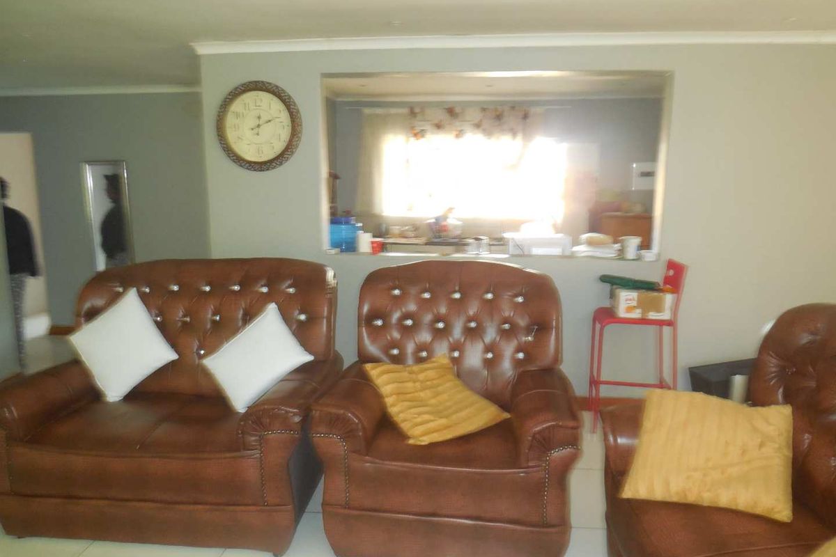 4 BED HOUSE TO RENT SILVERTON - Photo 5