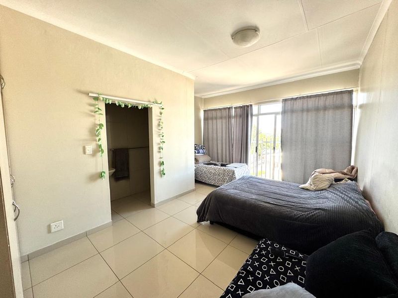Sectional Titile Unit For Sale In Hochland Park - Photo 2