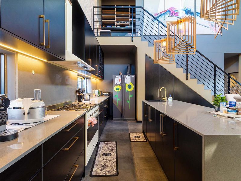Exceptional Off-the-Grid Luxury Living in Prestigious Sagewood Estate - Photo 2
