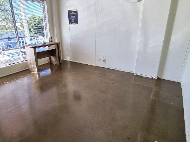 Perfectly Positioned Ground Floor Office/Retail Unit - Photo 6