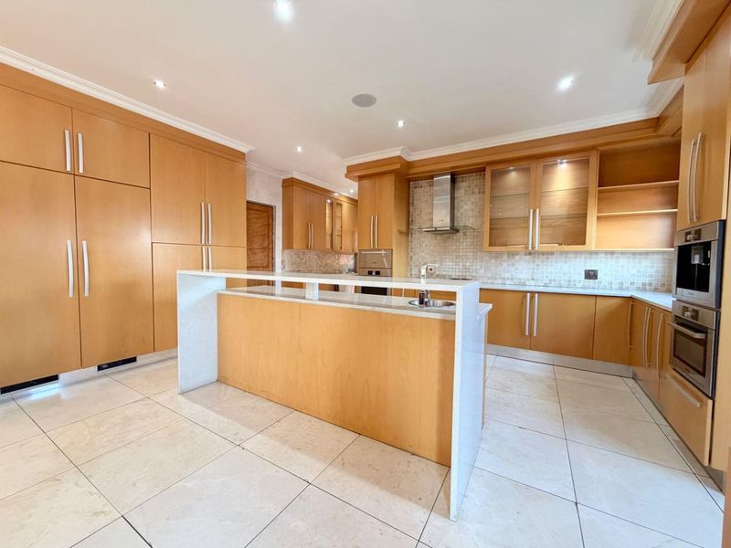 Five Bedroom Home For Sale in Waterfall Country Village Estate on a Corner Stand - Photo 8