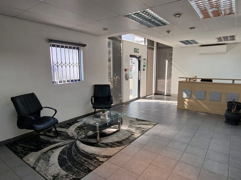 Prime 1,671m2 Warehouse To Let | Riverhorse Valley - Photo 6