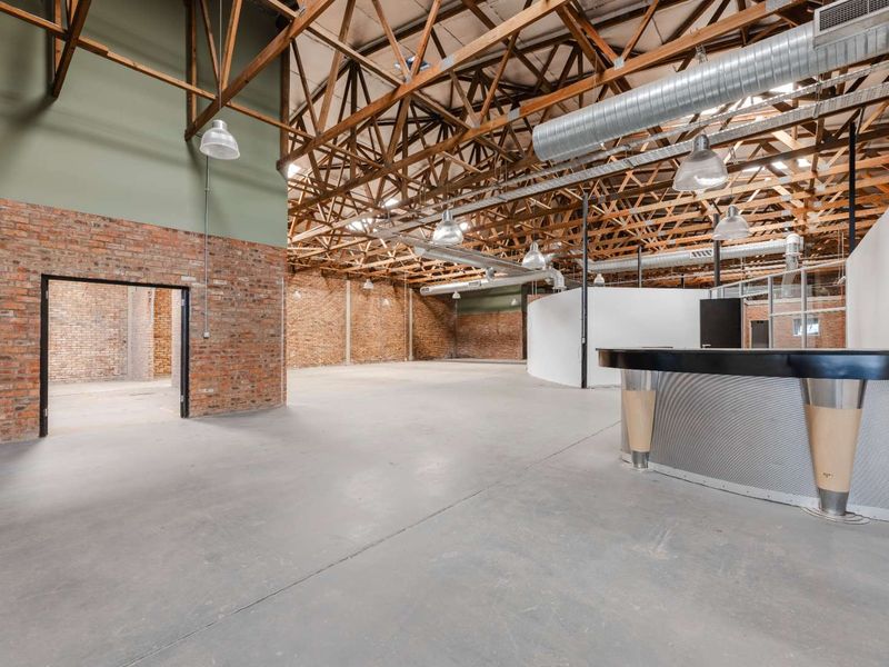 CALLING ALL INVESTORS – LARGE COMMERCIAL BUILDING FOR SALE IN GEORGE INDUSTRIA - Photo 7