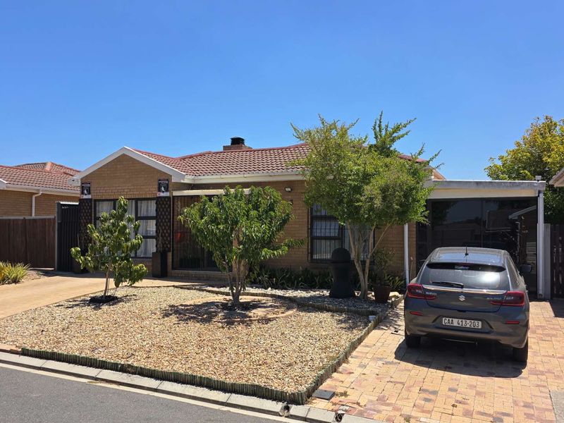 Facebrick Gem in Sought-After Brackenfell South - Photo 3